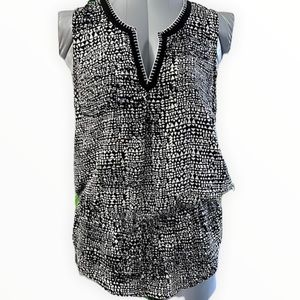 🇨🇦 Daniel Rainn size Medium sleeveless blouse